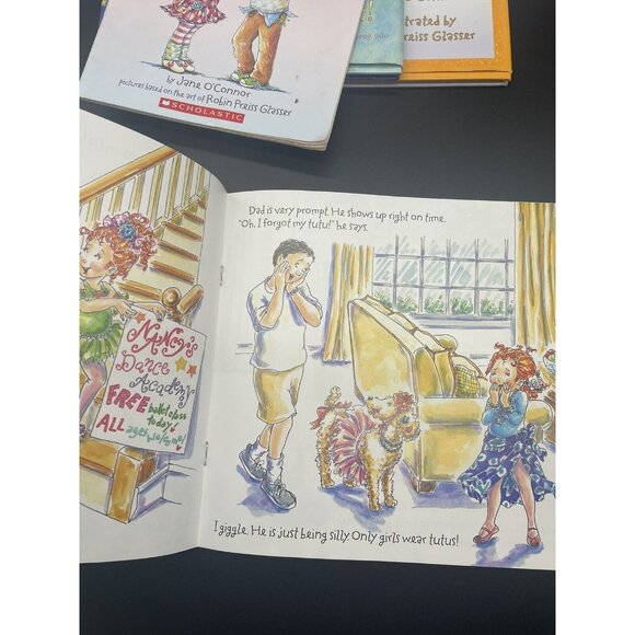 Fancy Nancy Books Lot of 4 Children’s Girls Jane O’Conner Hardback Paperback - Picture 6 of 10